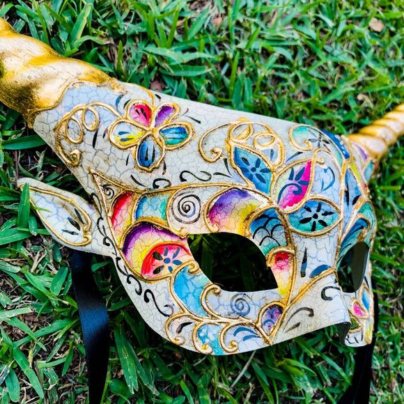 Venetian Gold Fairy Devil Horn Sexy Masquerade Mythical Women Party Eye Mask - Picture 4 of 5